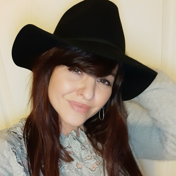 Meet the Posher Other - Meet your Posher, Rachel